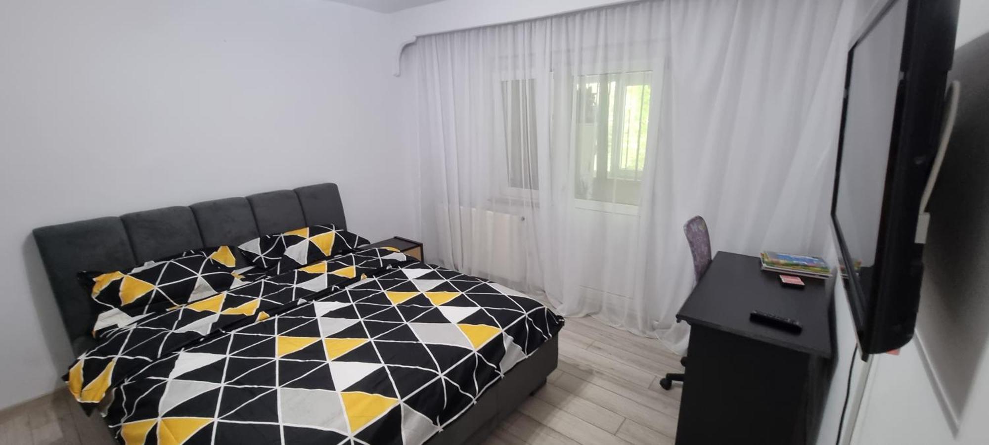 Ilona Apartament 3 Camere Râmnicu Vâlcea エクステリア 写真